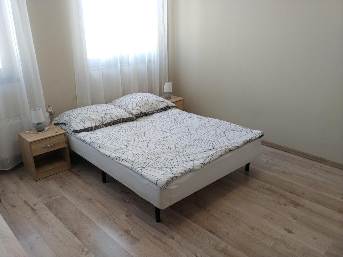 Perla Kujaw Bed & Breakfast Radziejow ภายนอก รูปภาพ
